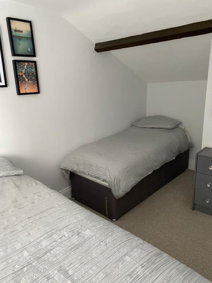 The Hole In The Wall, Midsomer Norton, Nr & Longleat Holiday home Bath